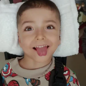 Apoya a Angel